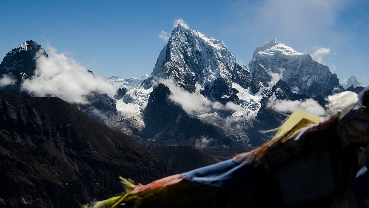 Mount Everest Mountain Flight